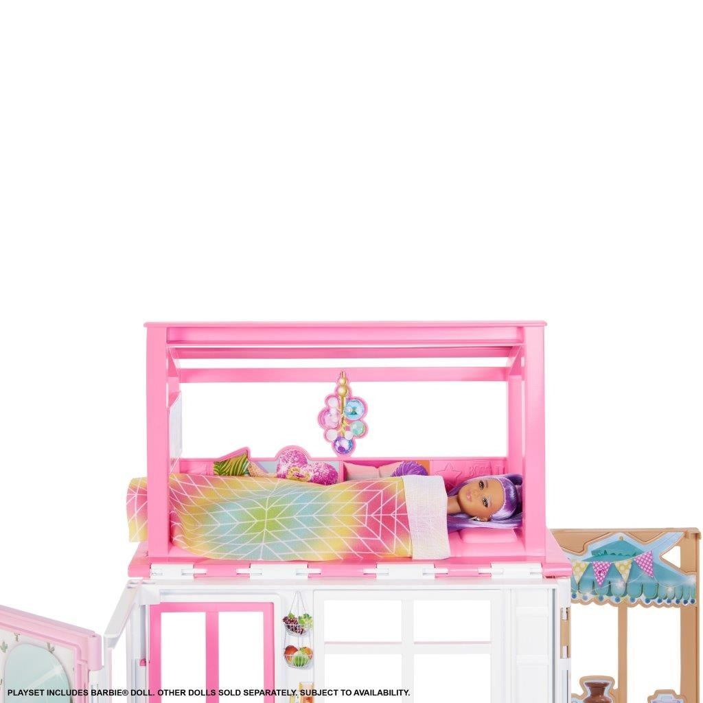 Barbie Loft Casa di Barbie Playset con bambola Barbie e casa a 2 piani con 4 aree gioco